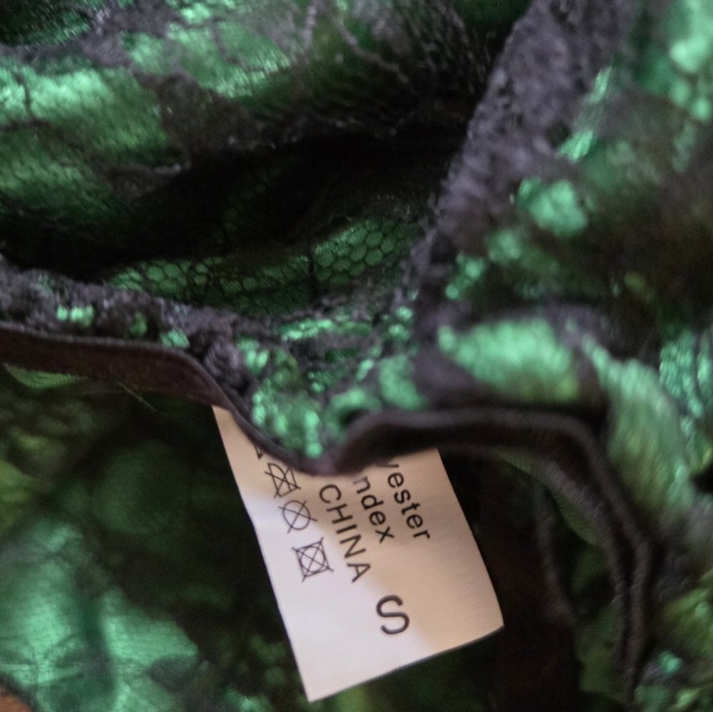 Green and Black Lace Corset Set - Picture 6 of 7